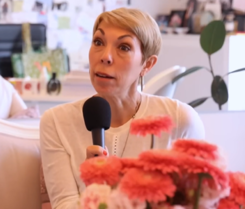 Mathilde Favier, était directrice des relations publiques de la marque Dior