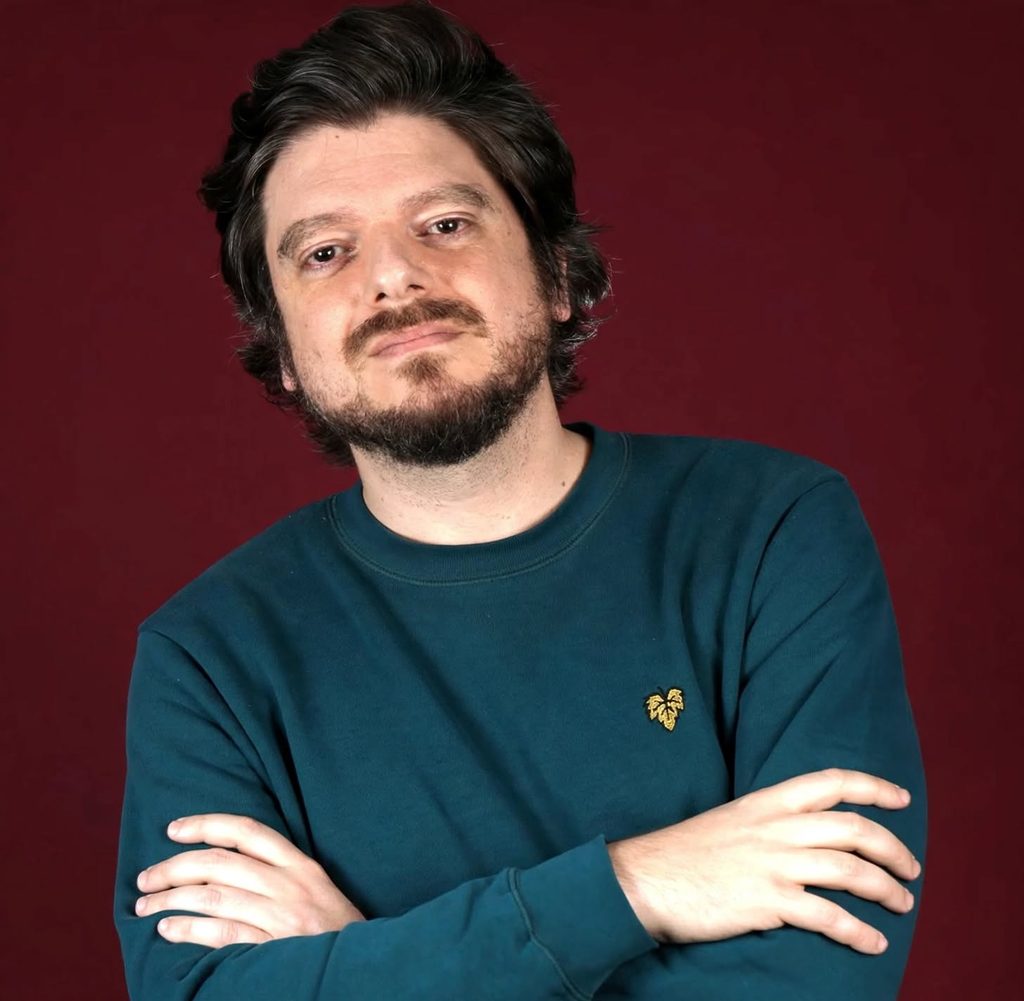 Greg Guillotin,est un humoriste français spécialisé dans les caméras cachées